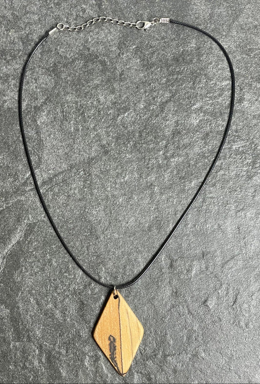 Diamond-shaped Pendant Necklaces